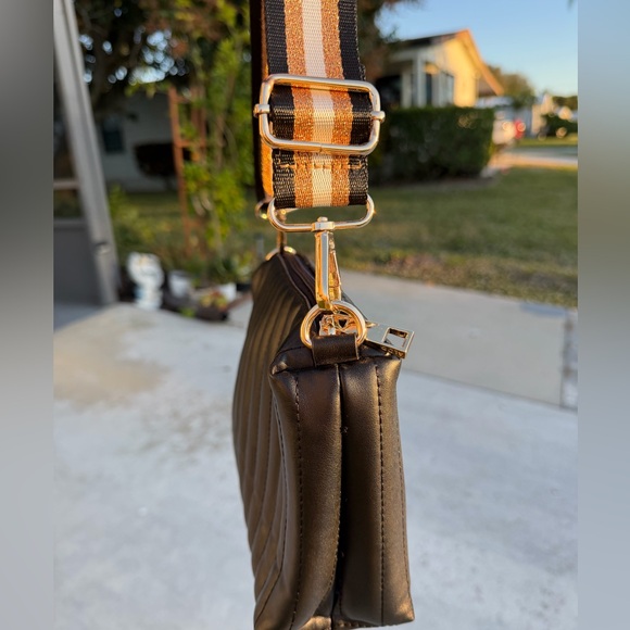 ALDO Black Quilted Set of 2 Shoulder Bag with Gold Details - Picture 11 of 16